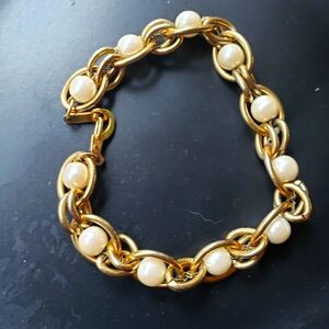 Vintage gold tone and pearl bracelet